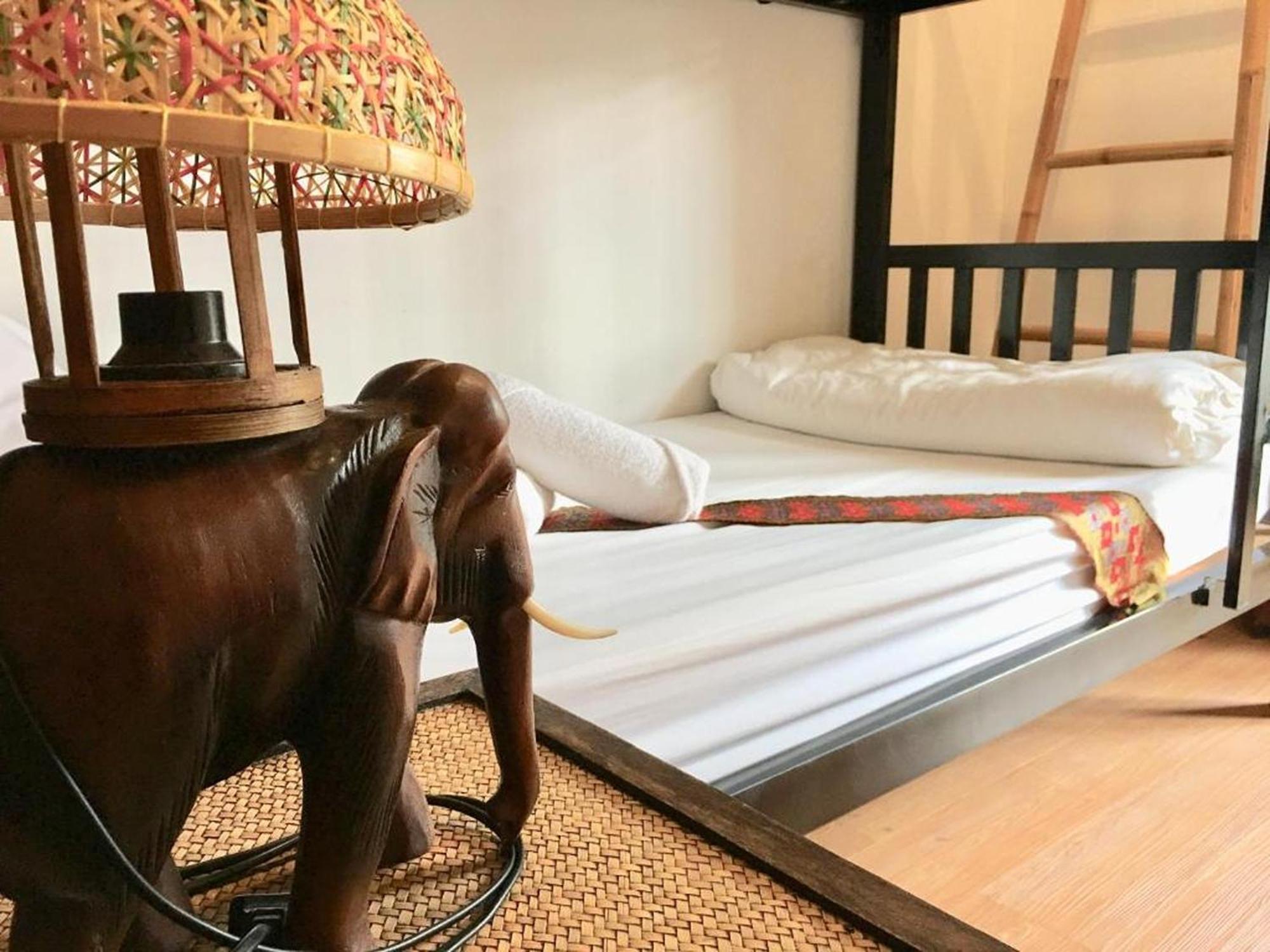 Ashi Poshtel Hostel Chiang Mai Bagian luar foto