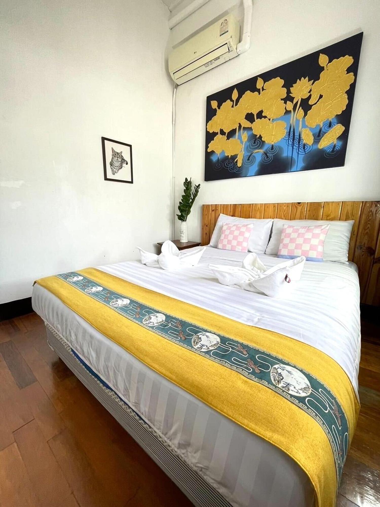 Ashi Poshtel Hostel Chiang Mai Bagian luar foto