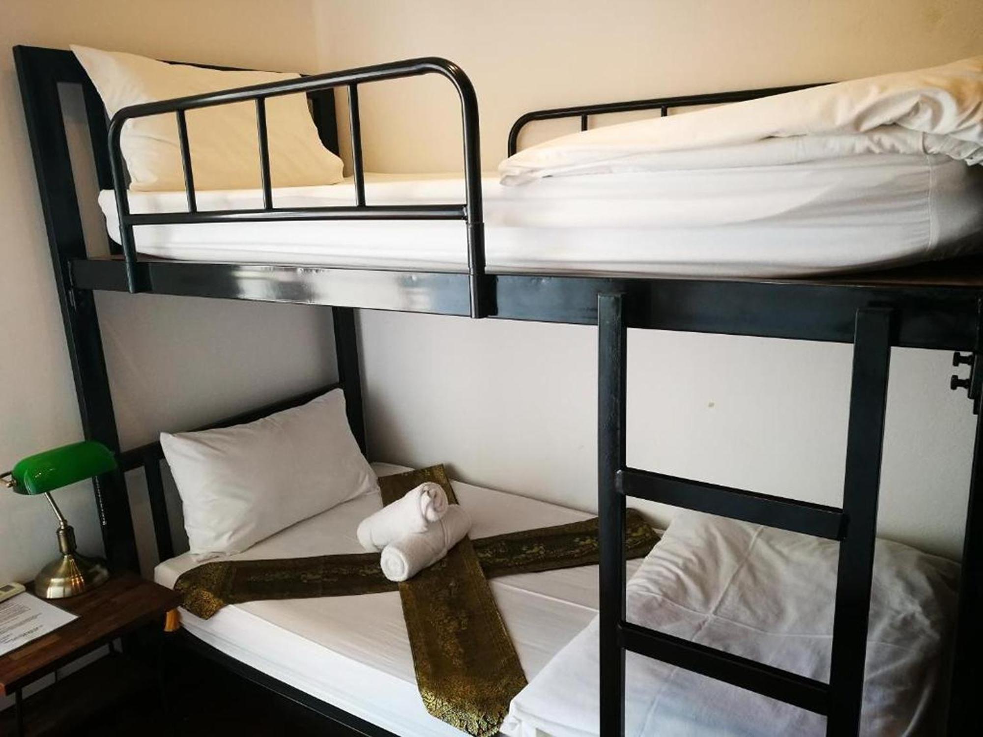 Ashi Poshtel Hostel Chiang Mai Bagian luar foto